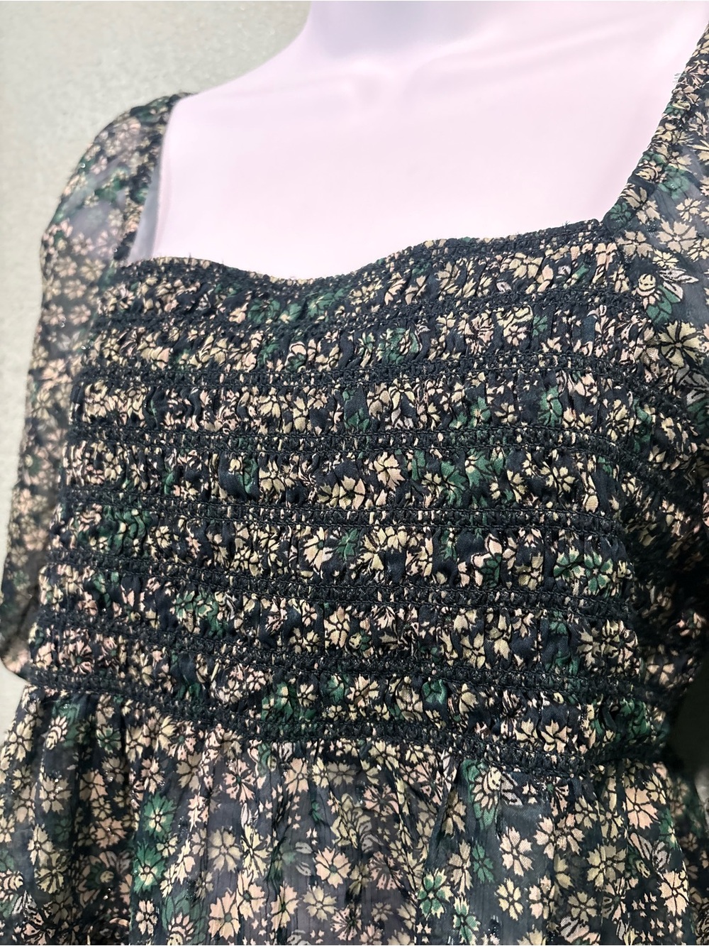 American Eagle Outfitters Dark Green Floral Blouse Sz M - Picture 5 of 9